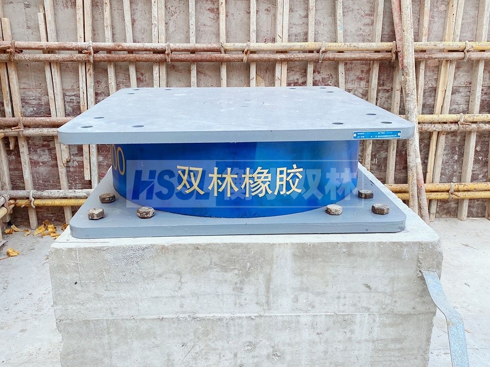 建筑厚层隔震支座